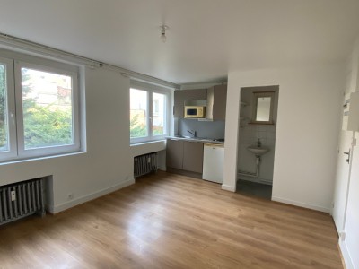 STUDIO A LOUER - LILLE CORMONTAIGNE - 16,1 m2 - 490 € charges comprises par mois