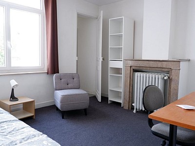 CHAMBRE - LAMBERSART - 16.3 m2 - LOUÉ