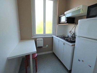 CHAMBRE - LAMBERSART - 16.3 m2 - LOUÉ