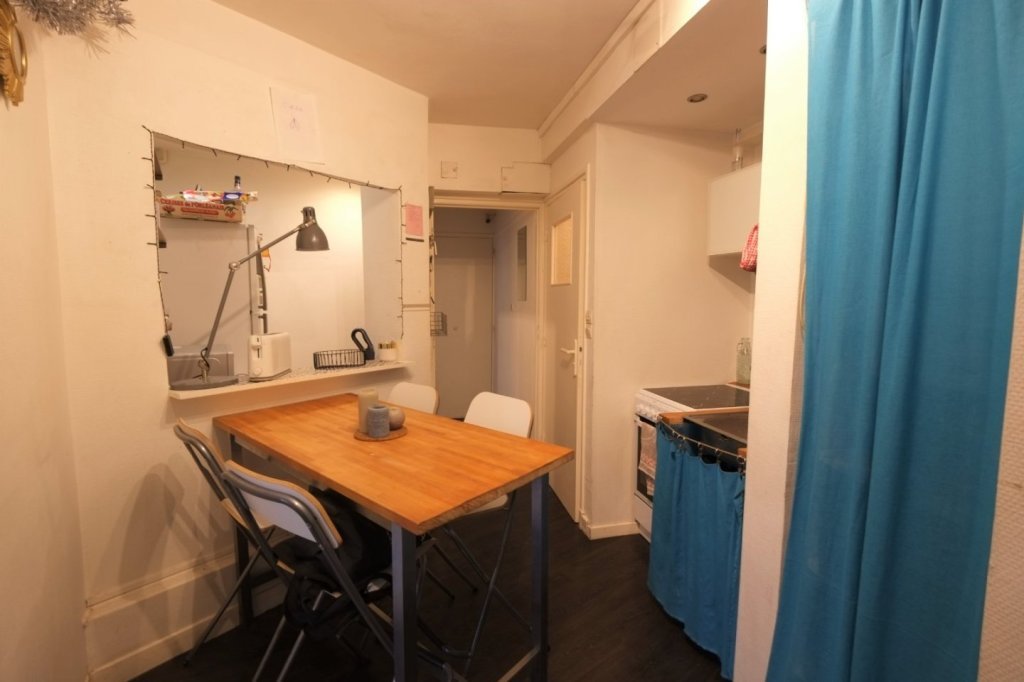 CHAMBRE - LILLE CENTRE - 15.33 m2 - LOUÉ