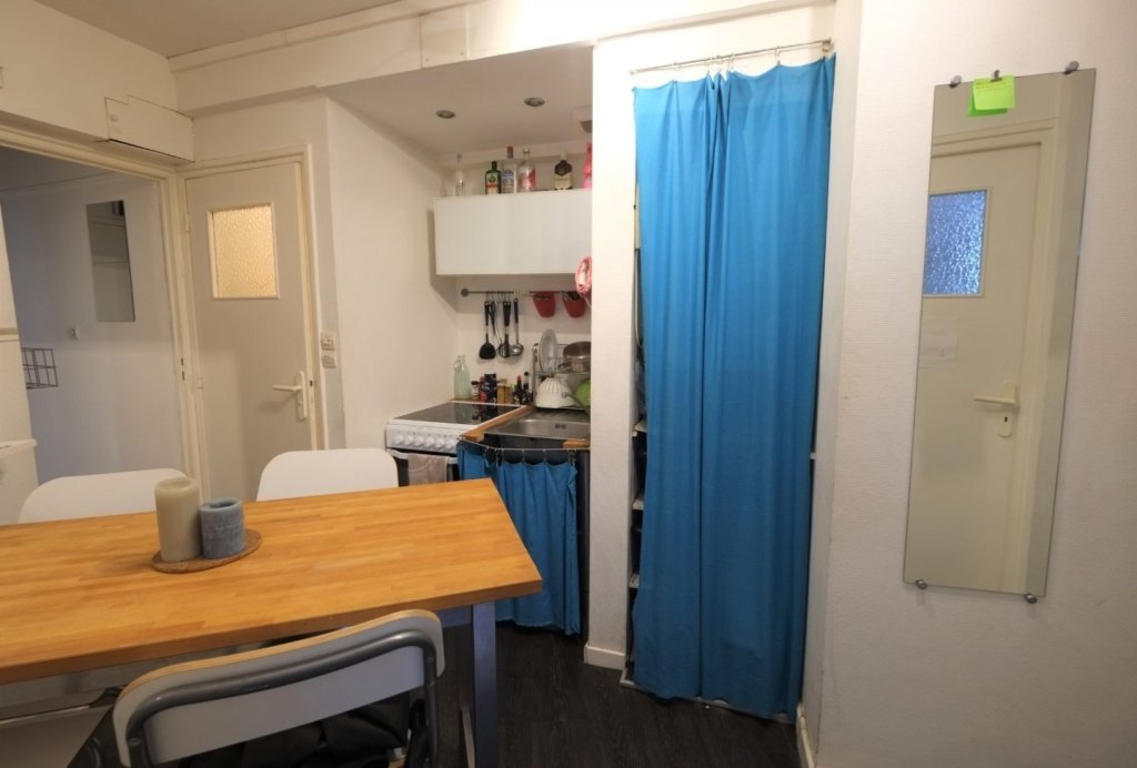 CHAMBRE - LILLE CENTRE - 15.33 m2 - LOUÉ