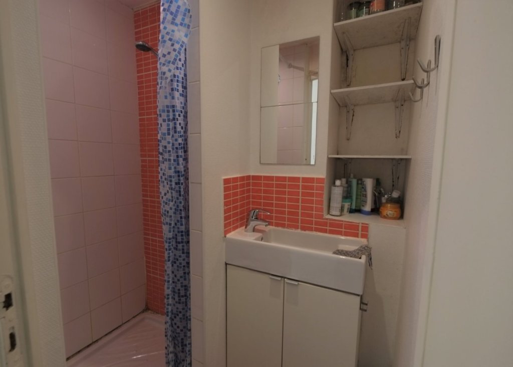 CHAMBRE - LILLE CENTRE - 15.33 m2 - LOUÉ