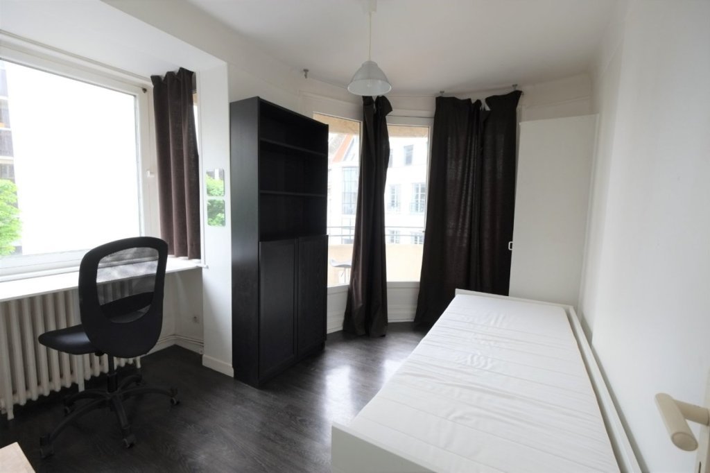 CHAMBRE - LILLE CENTRE - 15.33 m2 - LOUÉ
