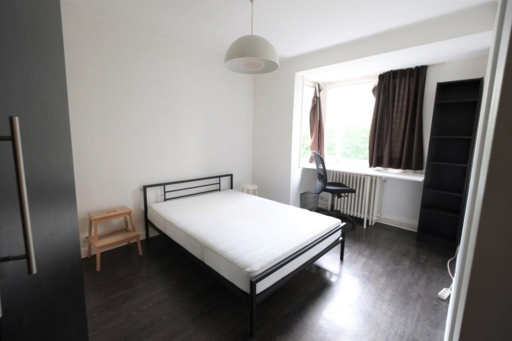 CHAMBRE - LILLE CENTRE - 15.33 m2 - LOUÉ