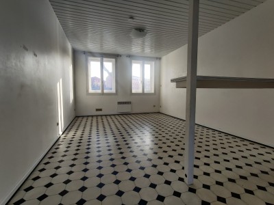 Deux studios 28 m² et 23 m² A VENDRE - LILLE JB LEBAS - 52 m2 - 238 000 €