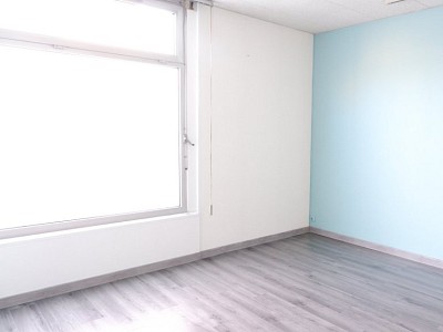 LOCAL COMMERCIAL A LOUER - VILLENEUVE D ASCQ AUTRES QUARTIERS - 19 m2 - Prix : nous consulter