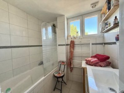 MAISON A LOUER - LAMBERSART - 73.88 m2 - 1 000 € charges comprises par mois