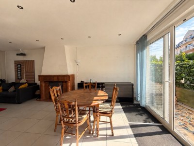 MAISON A LOUER - LAMBERSART - 73.88 m2 - 1 000 € charges comprises par mois