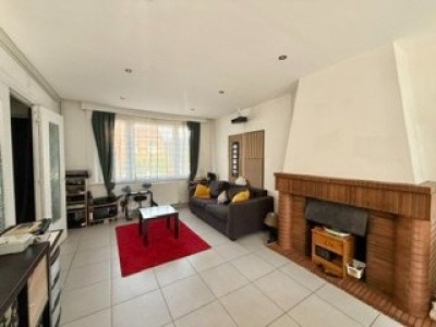 MAISON A LOUER - LAMBERSART - 73.88 m2 - 1 000 € charges comprises par mois