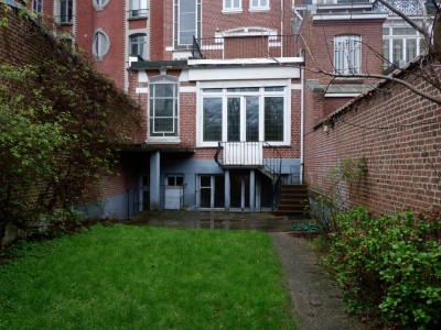 MAISON A LOUER - LILLE VAUBAN - 310 m2 - 3239 € charges comprises par mois