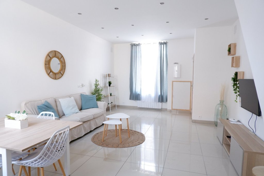 MAISON - ROUBAIX - 80 m2 - LOUÉ