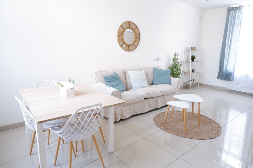 MAISON - ROUBAIX - 80 m2 - LOUÉ