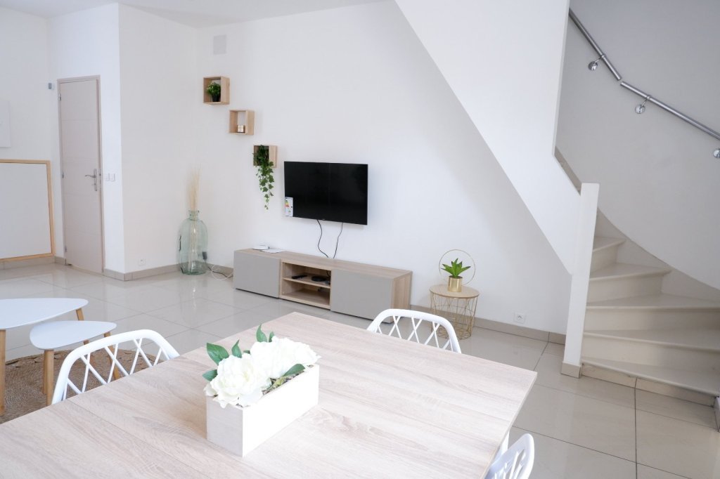 MAISON - ROUBAIX - 80 m2 - LOUÉ