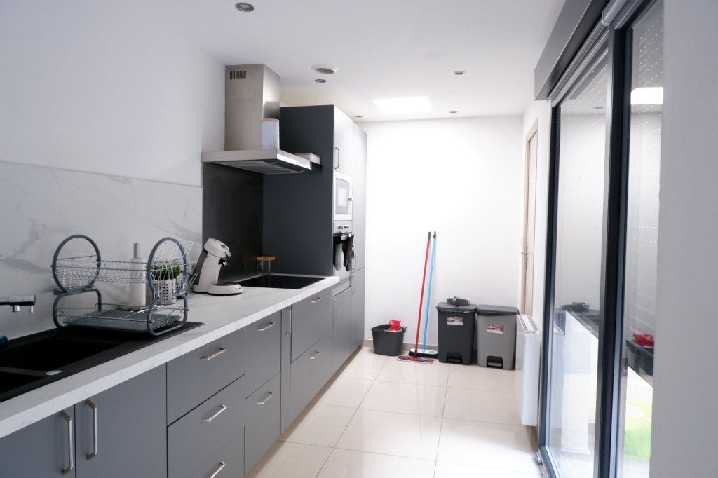 MAISON - ROUBAIX - 80 m2 - LOUÉ