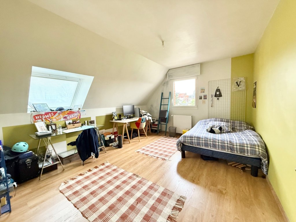 MAISON - ENGLOS - 237 m2 - 626�000�&euro;