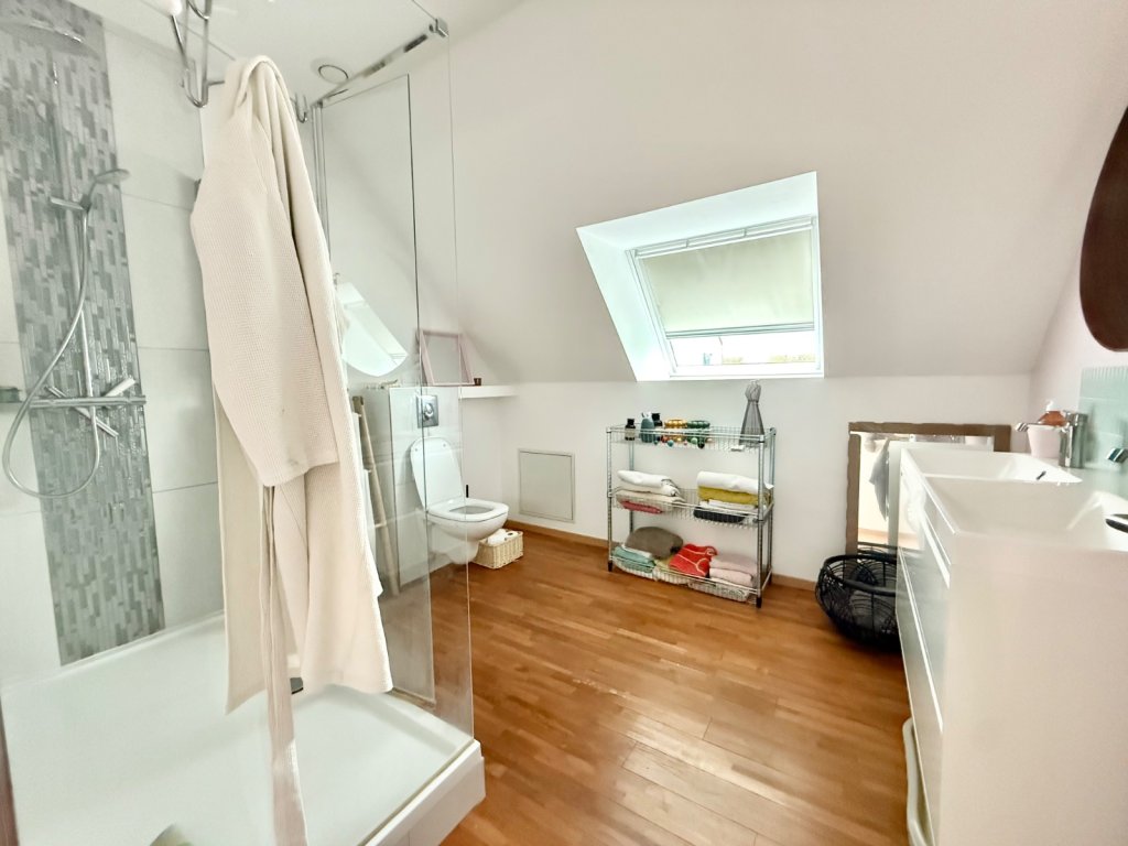 MAISON - ENGLOS - 237 m2 - 626�000�&euro;