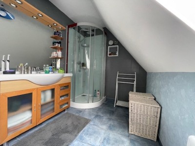 MAISON - LAMBERSART - 90 m2 - 398700€