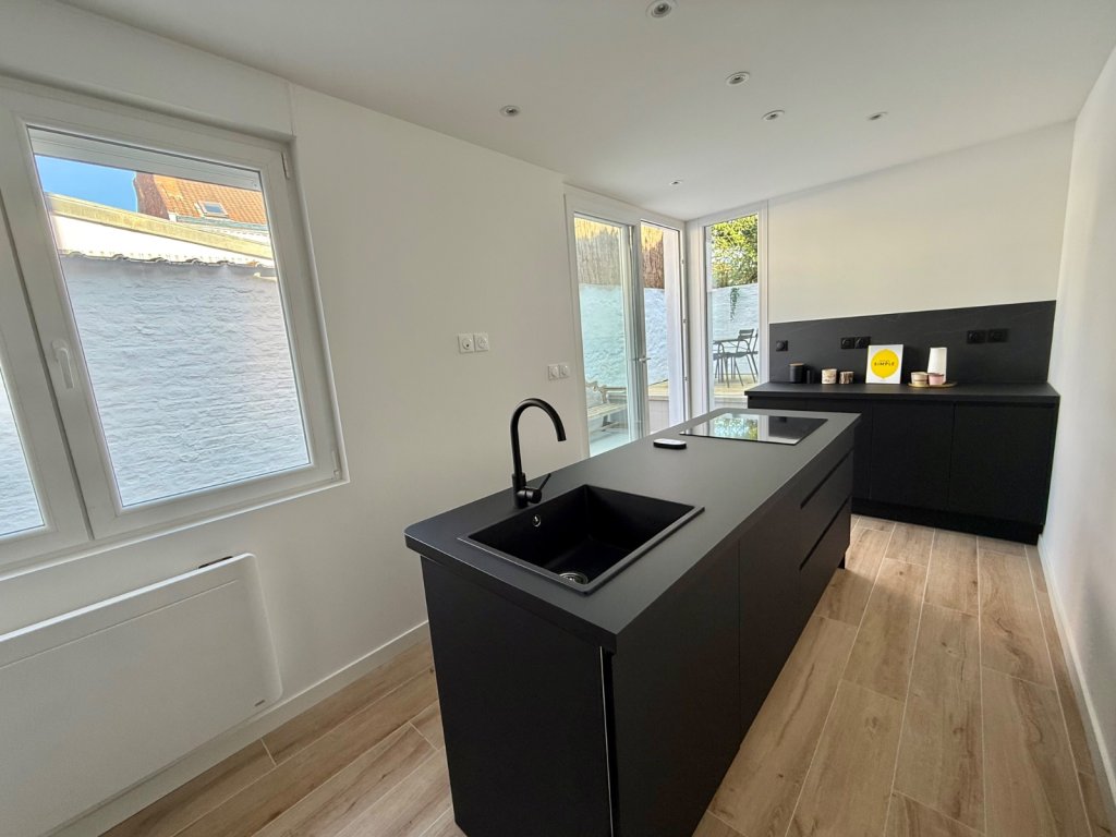 MAISON - LAMBERSART - 99 m2 - VENDU