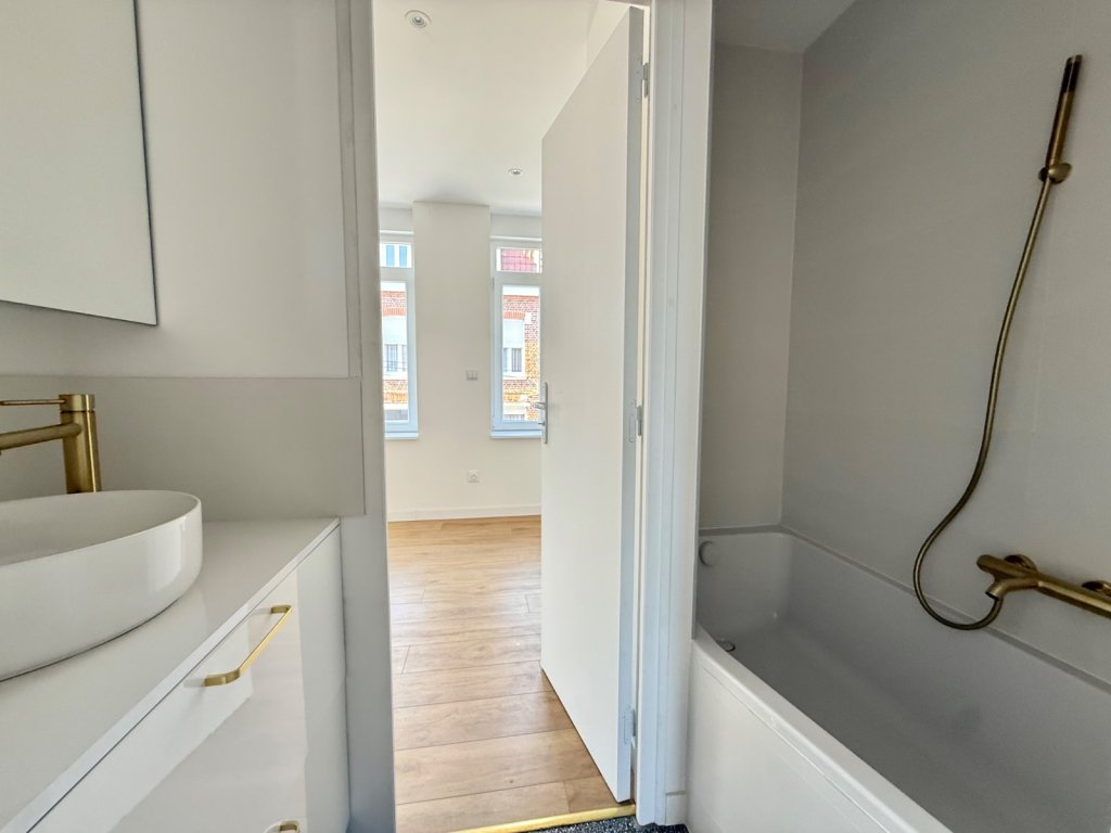 MAISON - LAMBERSART - 99 m2 - VENDU