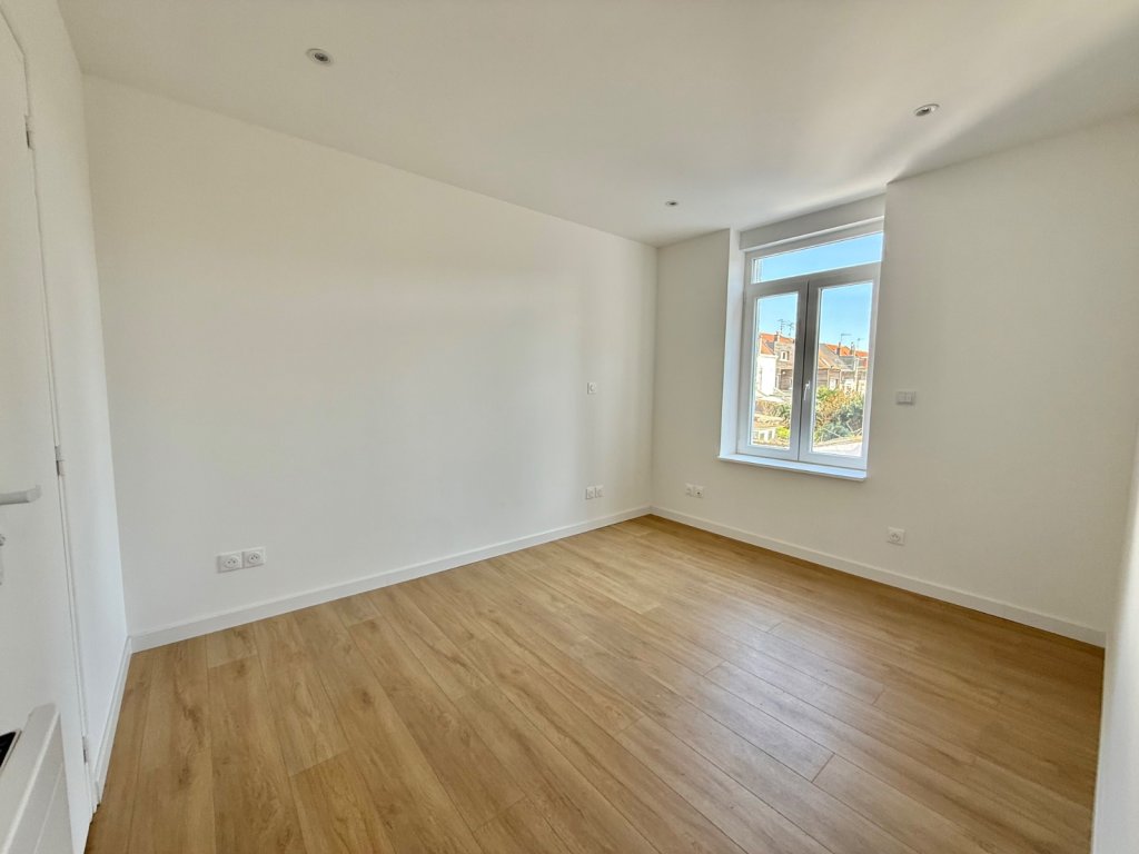 MAISON - LAMBERSART - 99 m2 - VENDU