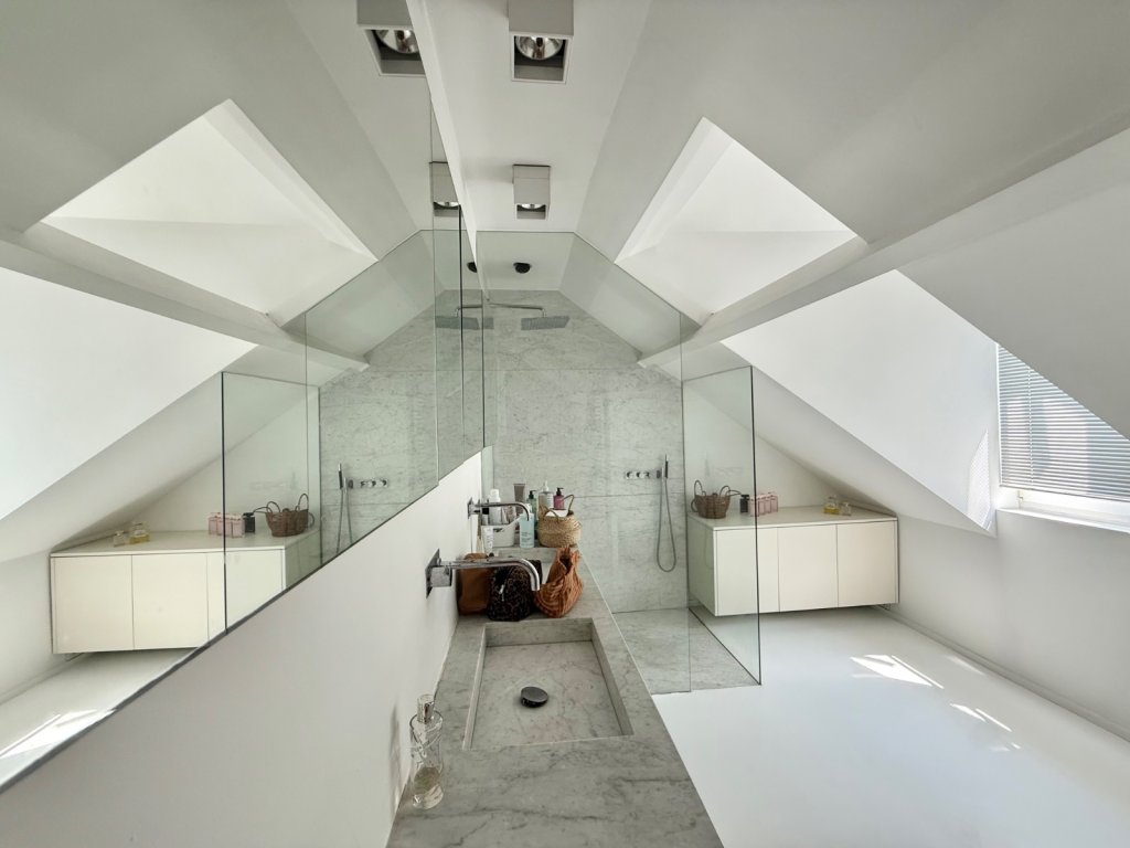 MAISON - LAMBERSART - 226 m2 - VENDU