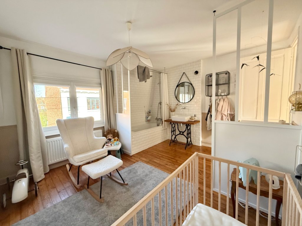 MAISON - LAMBERSART - 103 m2 - 498�000�&euro;