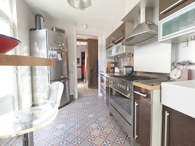 MAISON - LAMBERSART - 180 m2 - 699000€