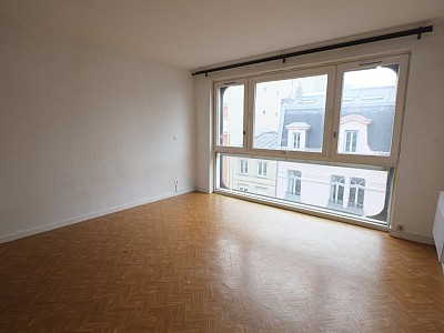 STUDIO - LILLE REPUBLIQUE - 27.14 m2 - LOUÉ