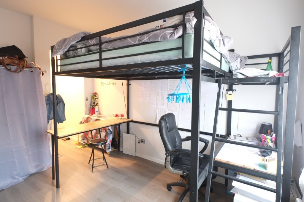 STUDIO - LILLE ST MICHEL - 15.47 m2 - LOUÉ