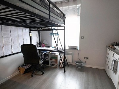 STUDIO - LILLE ST MICHEL - 15.47 m2 - LOUÉ