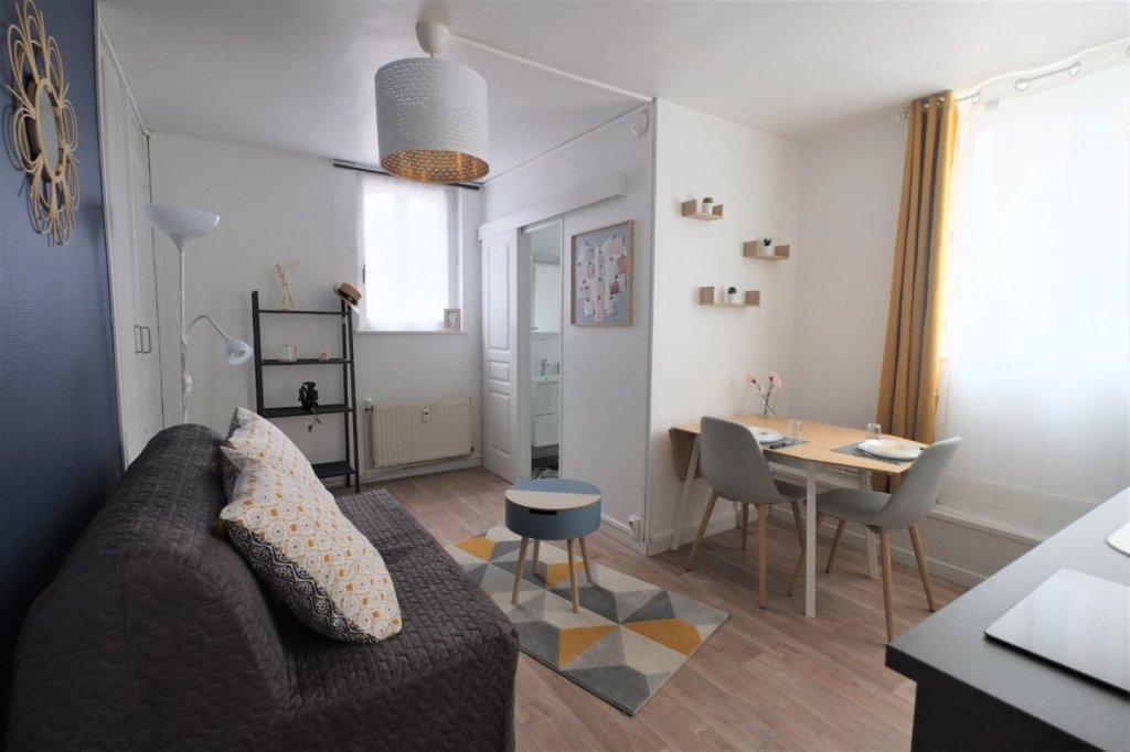 STUDIO - LILLE WAZEMMES - 17.78 m2 - LOUÉ
