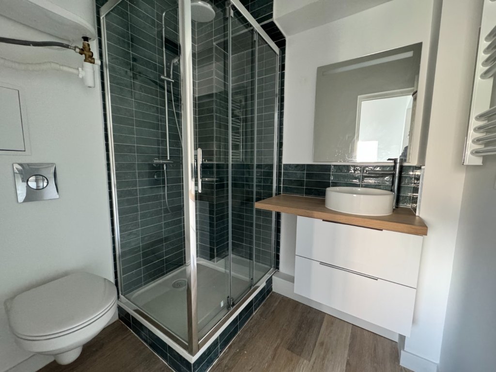 STUDIO - LILLE GAMBETTA - 29 m2 - 142�000�&euro;