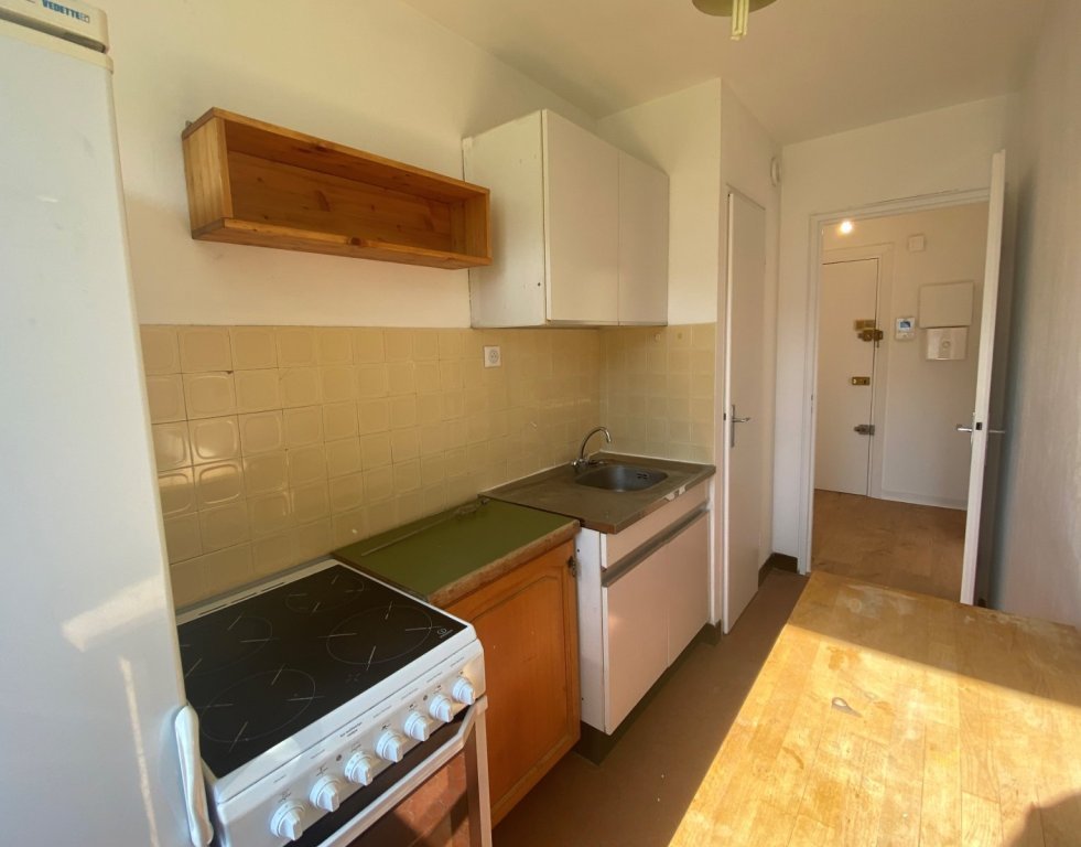 APPARTEMENT T1 - LILLE CORMONTAIGNE - 31.72 m2 - LOUÉ