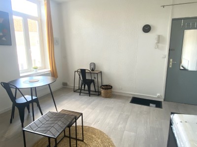 APPARTEMENT T1 - LILLE ST MICHEL - 27.07 m2 - LOUÉ