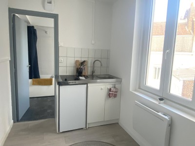 APPARTEMENT T1 - LILLE ST MICHEL - 27.07 m2 - LOUÉ