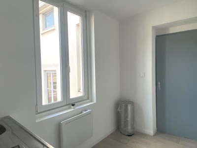 APPARTEMENT T1 - LILLE ST MICHEL - 27.07 m2 - LOUÉ