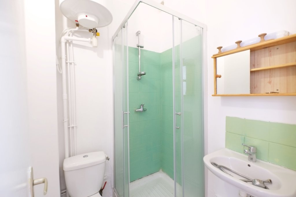 APPARTEMENT T1 - LILLE VAUBAN - 13.22 m2 - LOUÉ