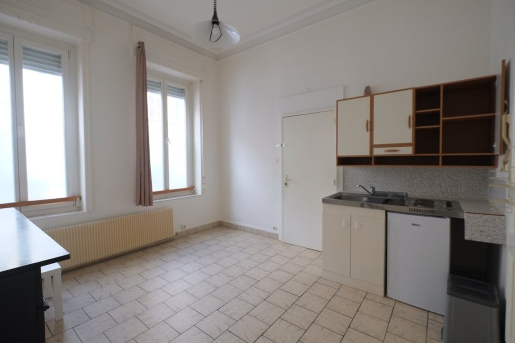 APPARTEMENT T1 - LILLE VAUBAN - 20 m2 - LOUÉ