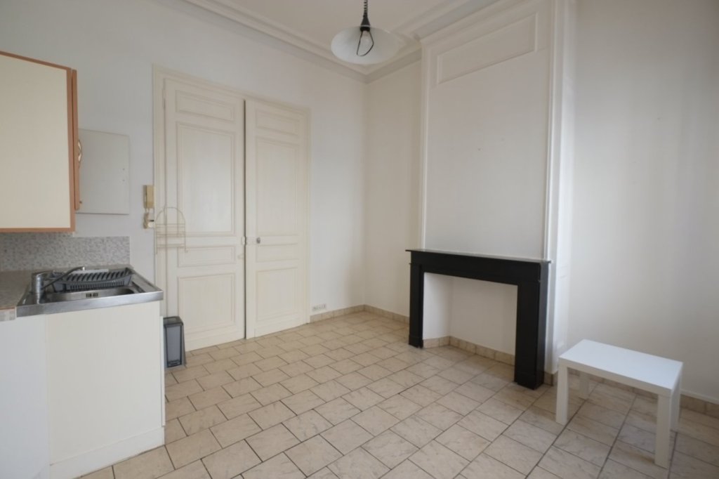 APPARTEMENT T1 - LILLE VAUBAN - 20 m2 - LOUÉ