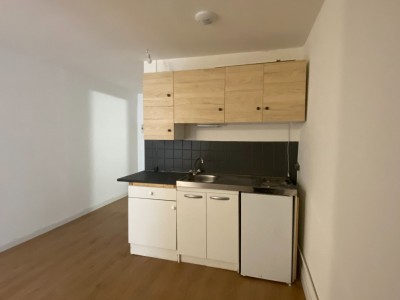 APPARTEMENT T1 - LILLE WAZEMMES - 25.6 m2 - LOUÉ