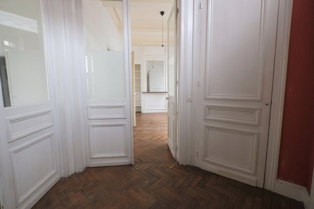 APPARTEMENT T2 - LILLE CENTRE - 52.13 m2 - LOUÉ