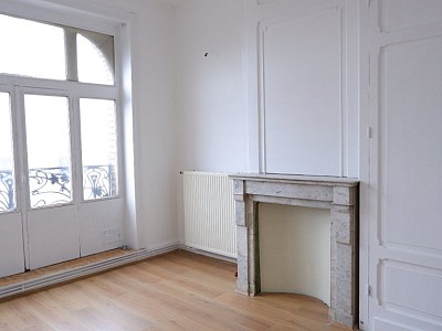 APPARTEMENT T2 - LILLE FIVES - 91.75 m2 - LOUÉ