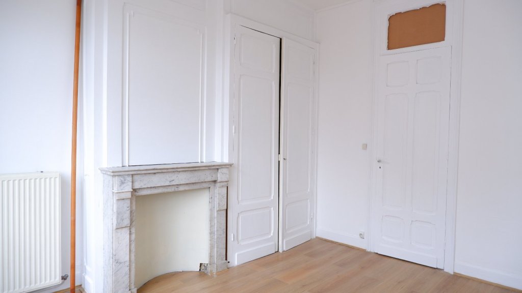 APPARTEMENT T2 - LILLE FIVES - 91.75 m2 - LOUÉ