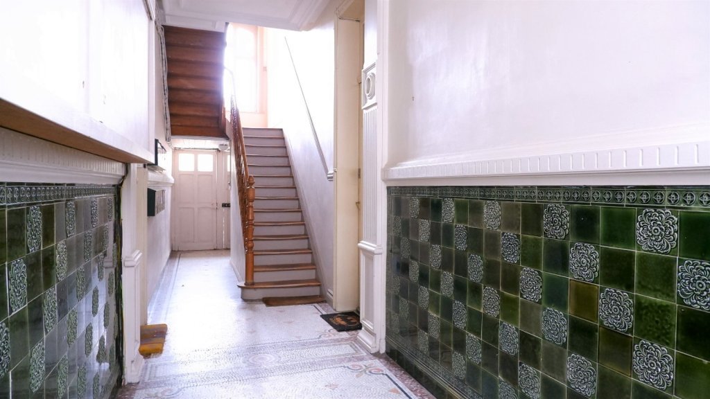 APPARTEMENT T2 - LILLE FIVES - 91.75 m2 - LOUÉ
