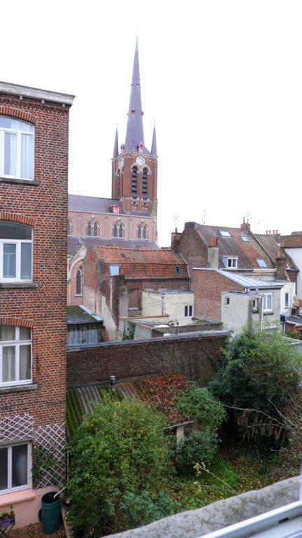 APPARTEMENT T2 - LILLE FIVES - 91.75 m2 - LOUÉ