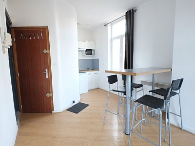 APPARTEMENT T2 - LILLE JB LEBAS - 37.74 m2 - LOUÉ