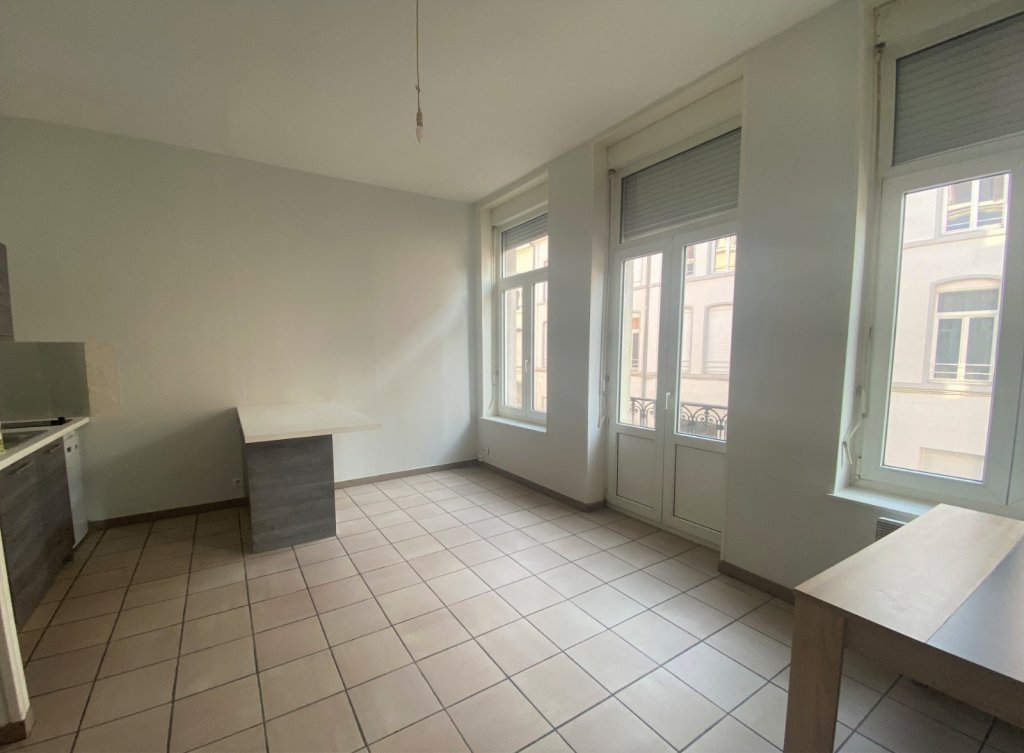 APPARTEMENT T2 - LILLE VAUBAN - 40.18 m2 - LOUÉ