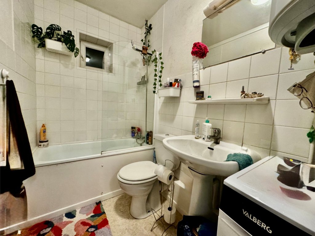 APPARTEMENT T2 - LILLE GAMBETTA - 27 m2 - 118�000�&euro;