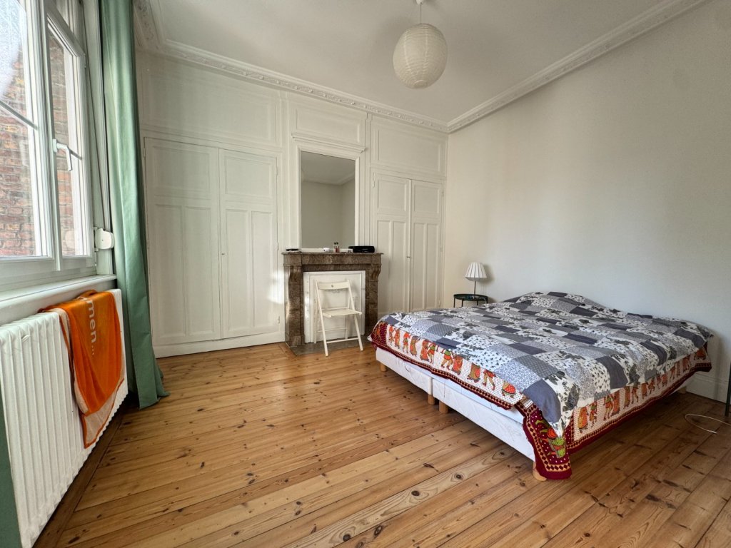 APPARTEMENT T3 - LA MADELEINE - 83.95 m2 - LOU&Eacute;