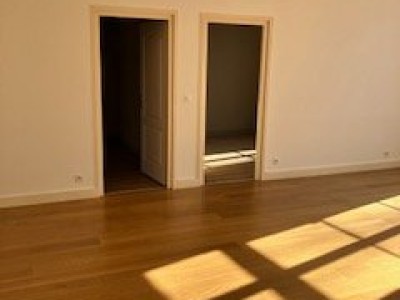 APPARTEMENT T3 A LOUER - LILLE CENTRE - 94.35 m2 - 1535€ charges comprises par mois
